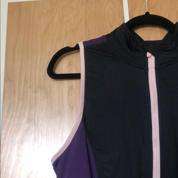 Workout Top - Picture 2 of 2